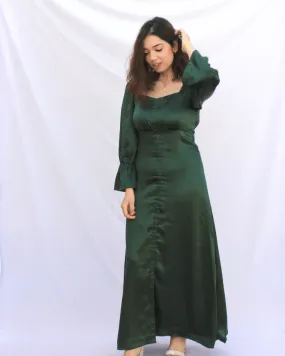 Classic Emerald Slim-Fit Dress