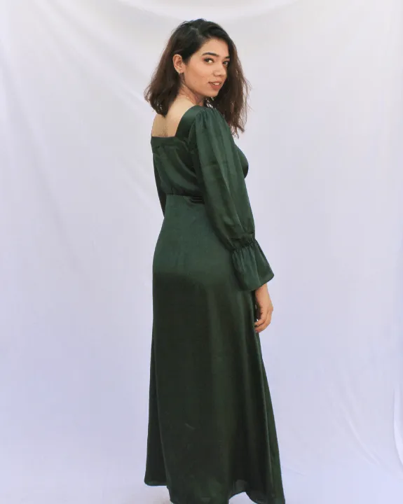 Classic Emerald Slim-Fit Dress