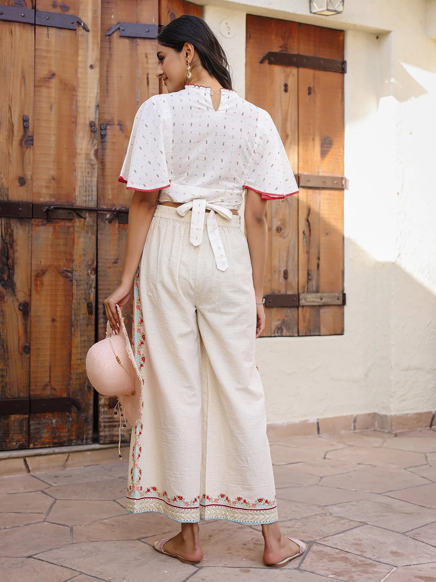 Juniper White Floral Printed Pure Cotton Top & Pants Set With Thread Work