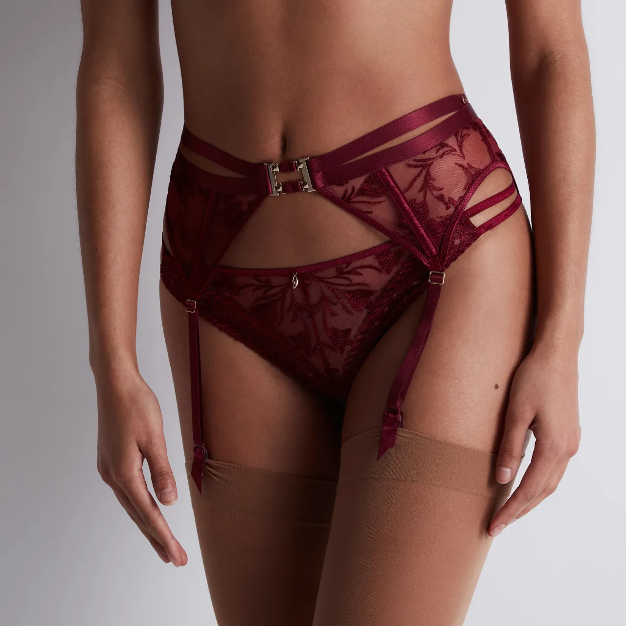 Magnetic Spell Suspender Belt in Crimson