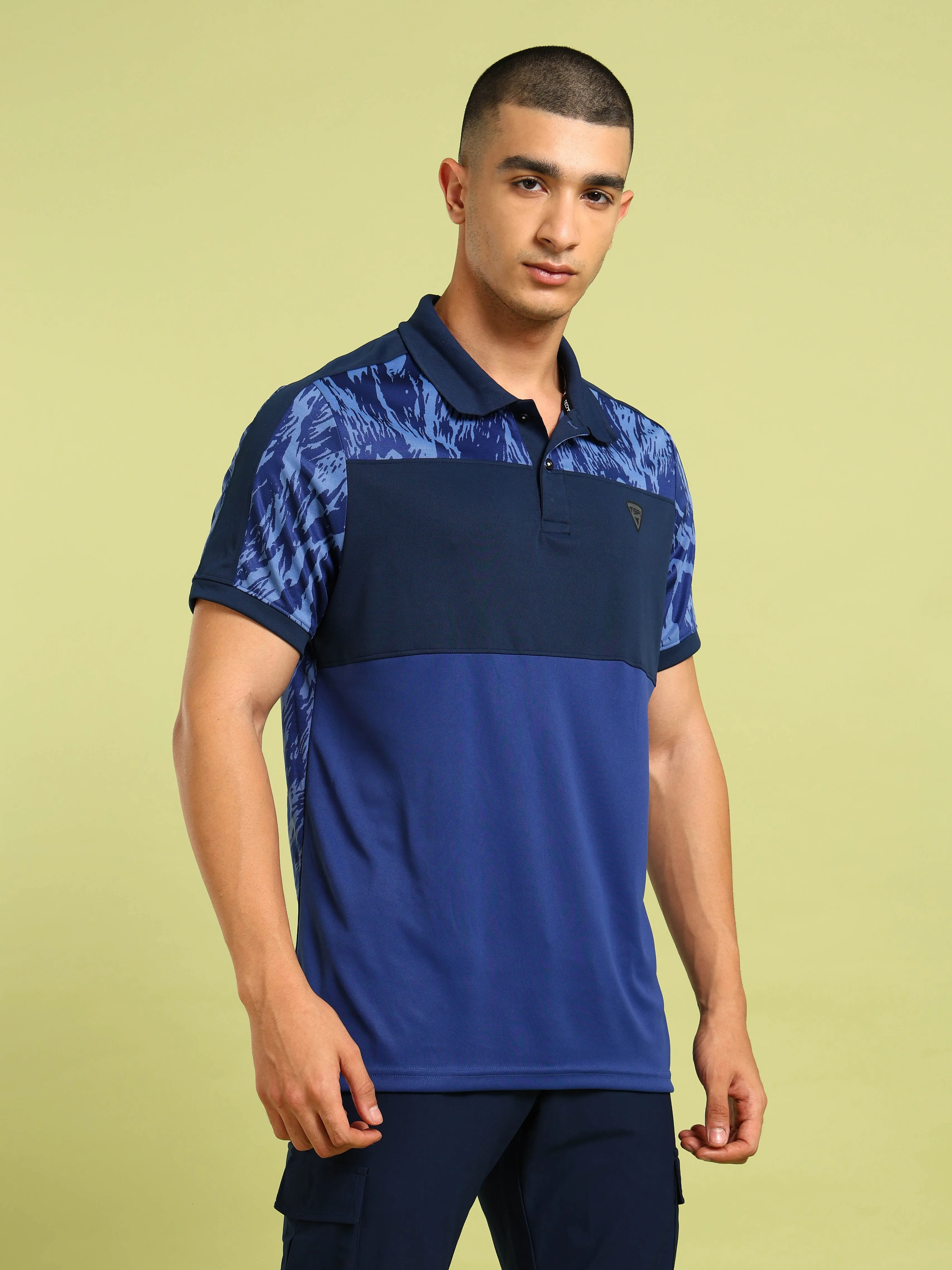 Men Colorblock Slim Fit Polo Sports T-shirt with DOUBLE COOL