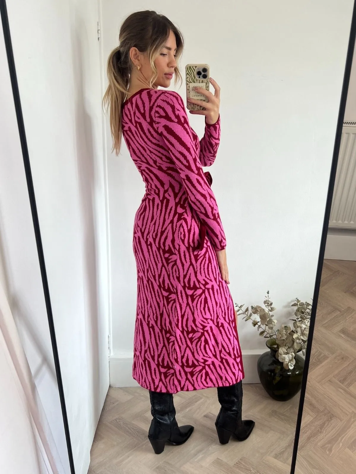 Renee Zebra Jacquard Knitted Midaxi Dress / Pink