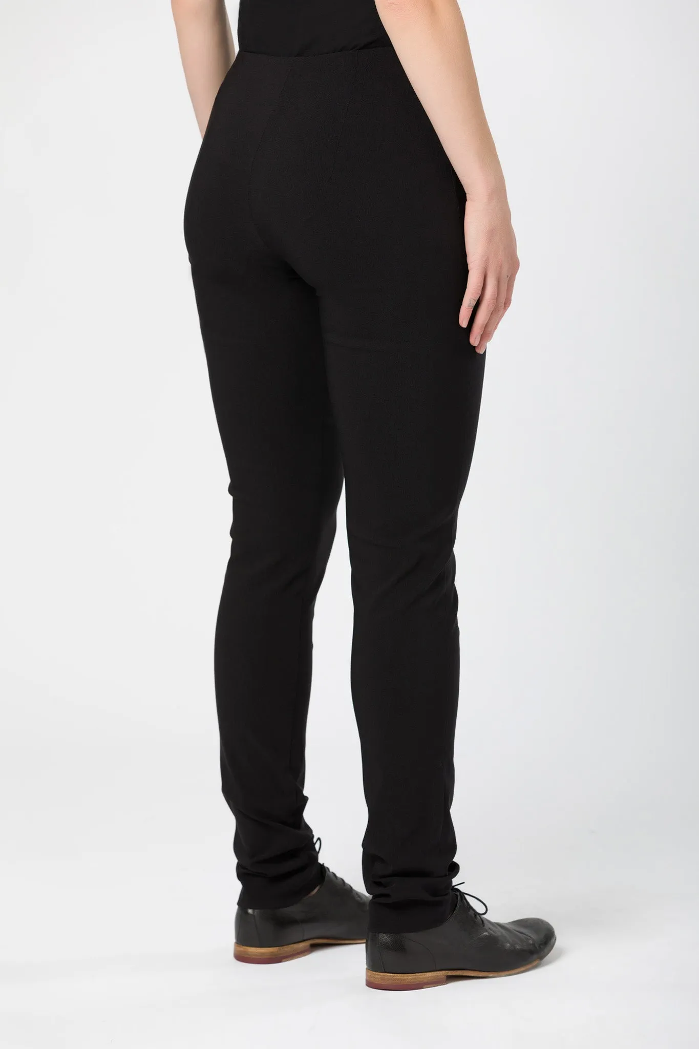 SLIM LEG PANT